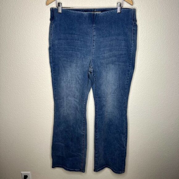 Soft Surroundings Supremely Soft Pull-On Bootcut Jeans Size Large 14/16 - Picture 2 of 6